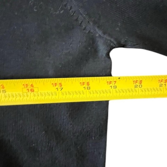 Black wool V-neck sweater #preppy #minimalist #knit 
Tiny pin sized hole. - Picture 4 of 6